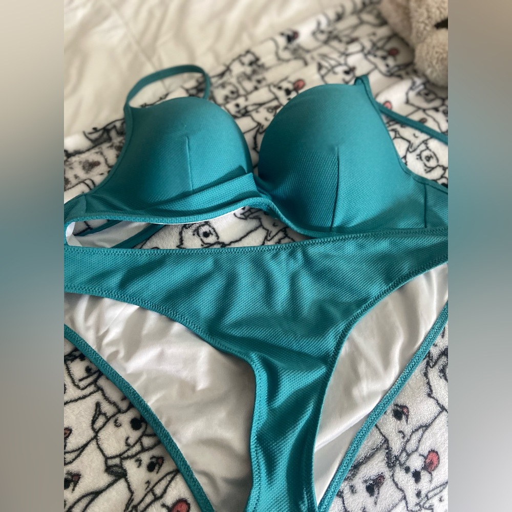 Bathing suit
